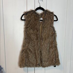 Bershka Faux Fur Tan Vest - Small - Mob Wife Era